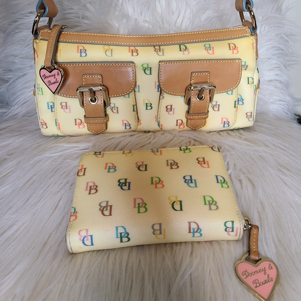 Shoulder bag with matching wallet dooney and Bourk
